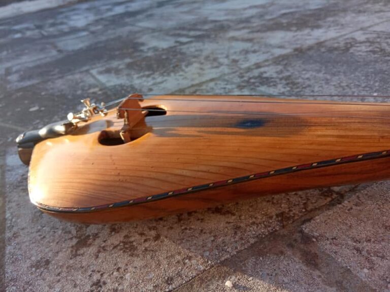 aggelos traditional instrument making refener experiences 10 768x576