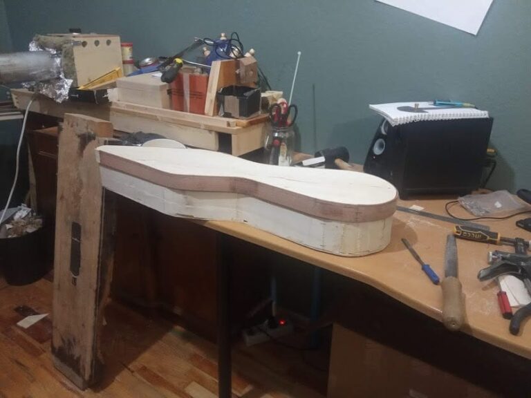 aggelos traditional instrument making refener experiences 14 768x576