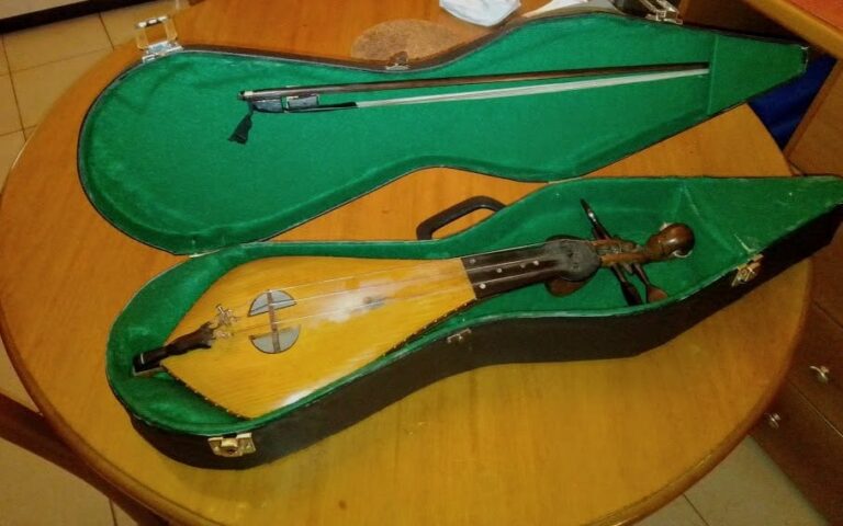 aggelos traditional instrument making refener experiences 15 768x480