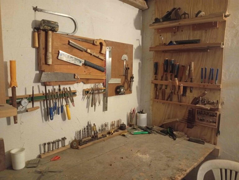 refener class luthier experience15 1 768x578